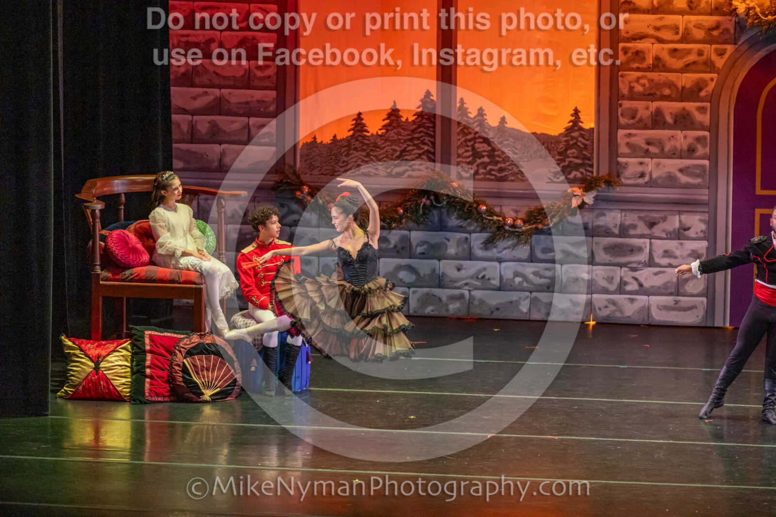 20251129201614-R62-131045