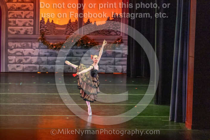 20251129201615-R62-131047