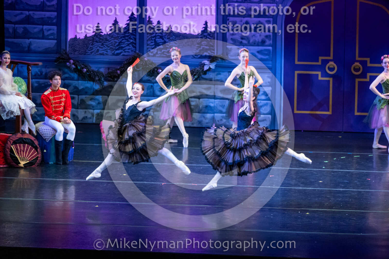 20251129204901-R62-132373