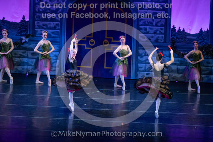 20251129204907-R62-132377