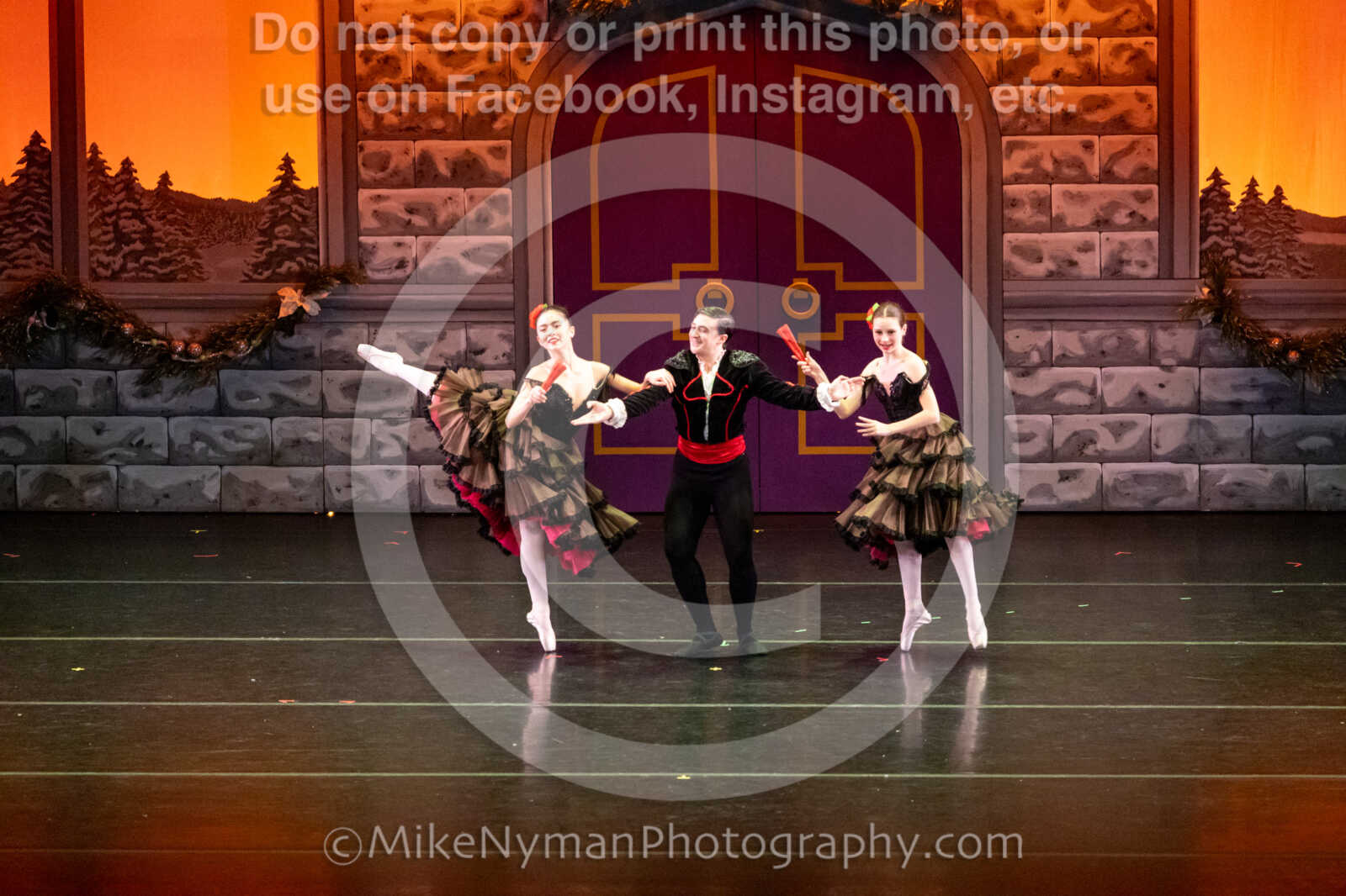 20251220191817-EQ7A1553