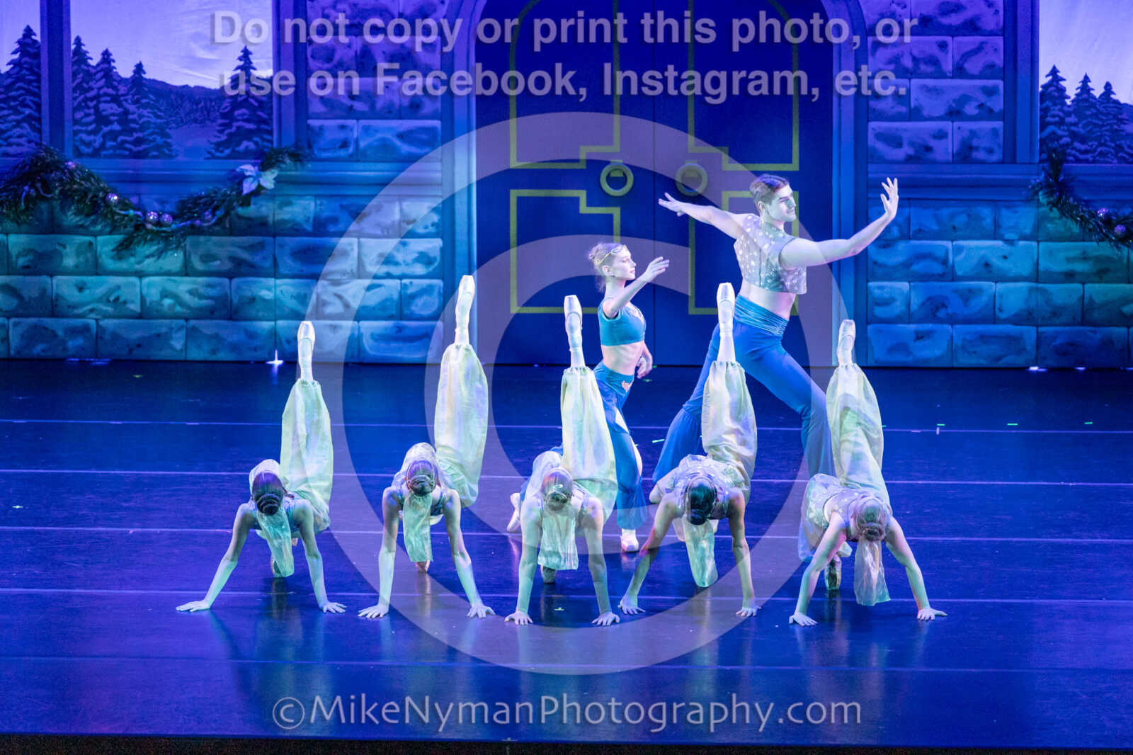 20251129201725-R62-131082