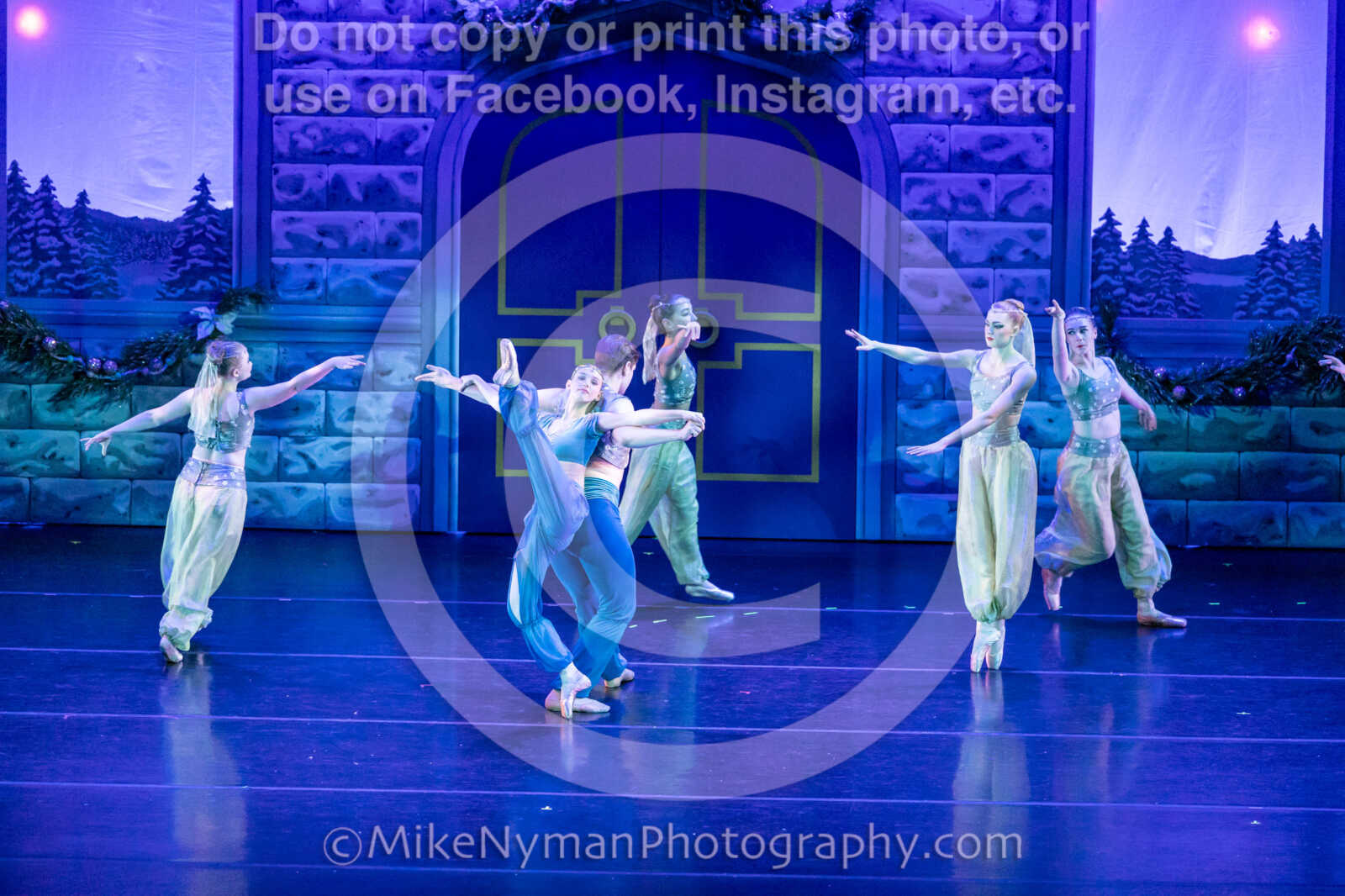 20251129201857-R62-131162