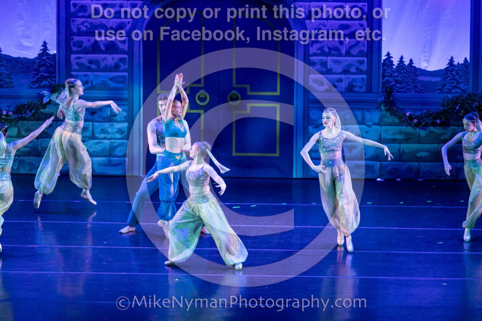 20251129201904-R62-131167