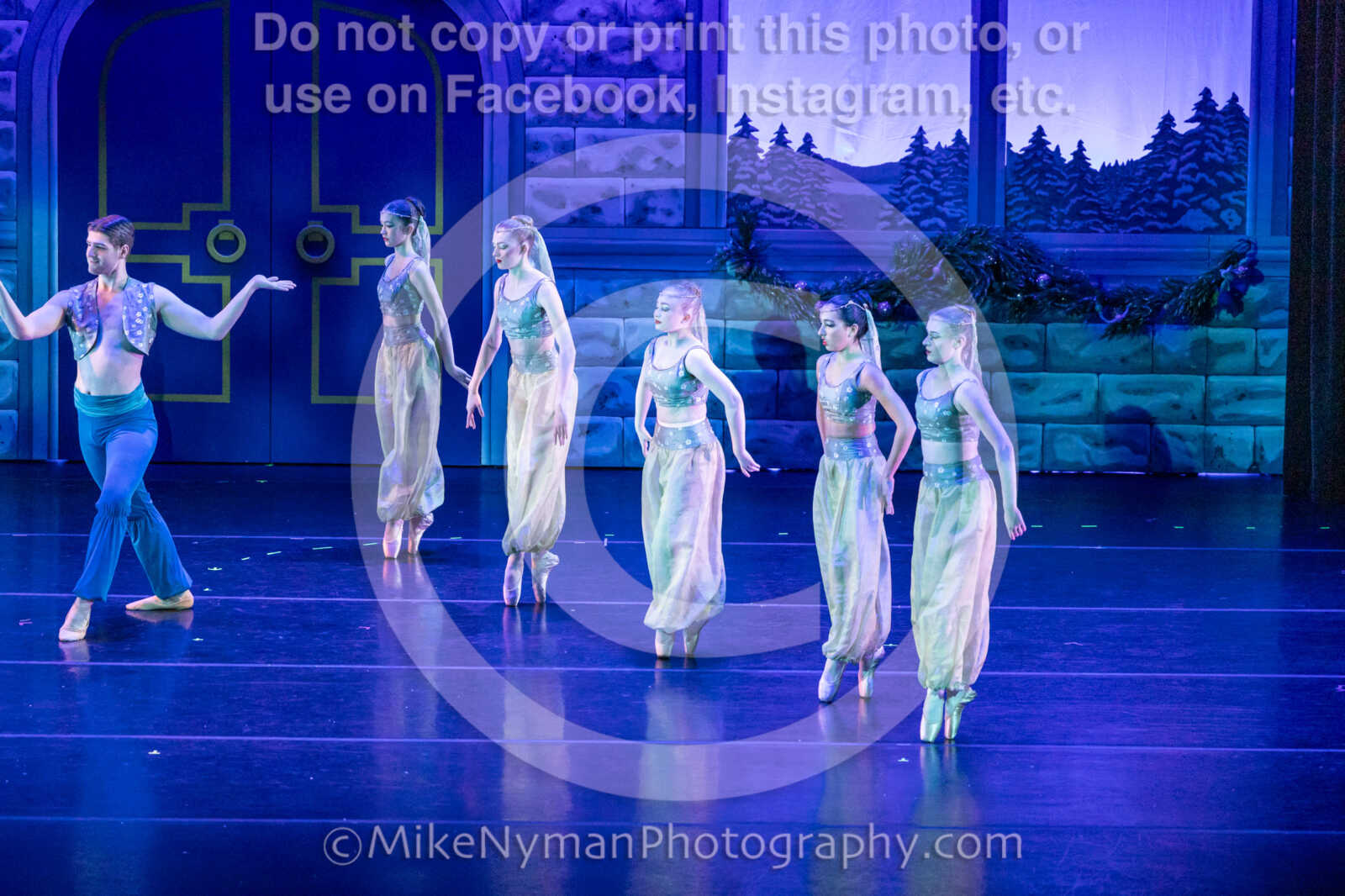 20251129201914-R62-131174