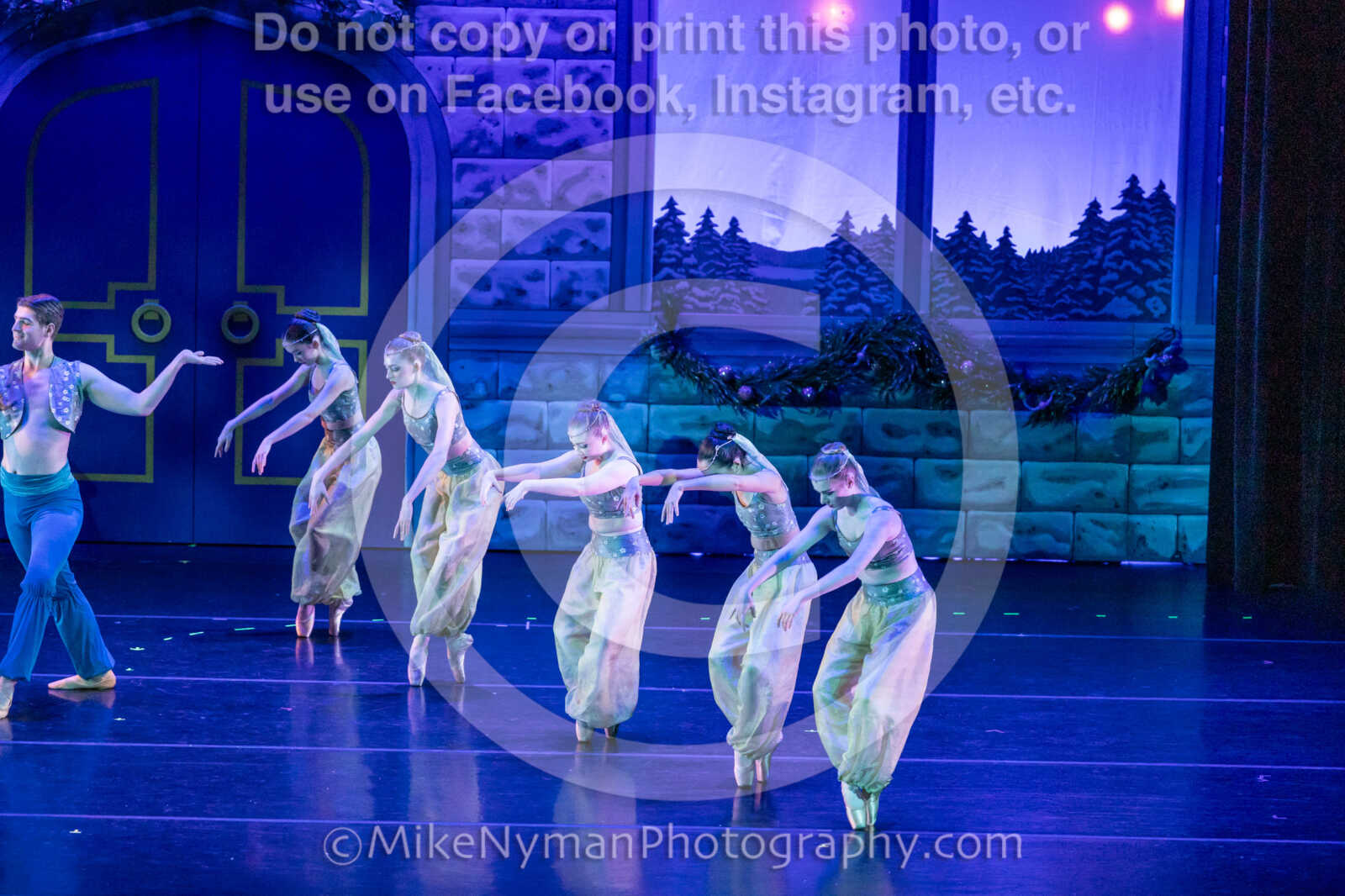 20251129201915-R62-131176