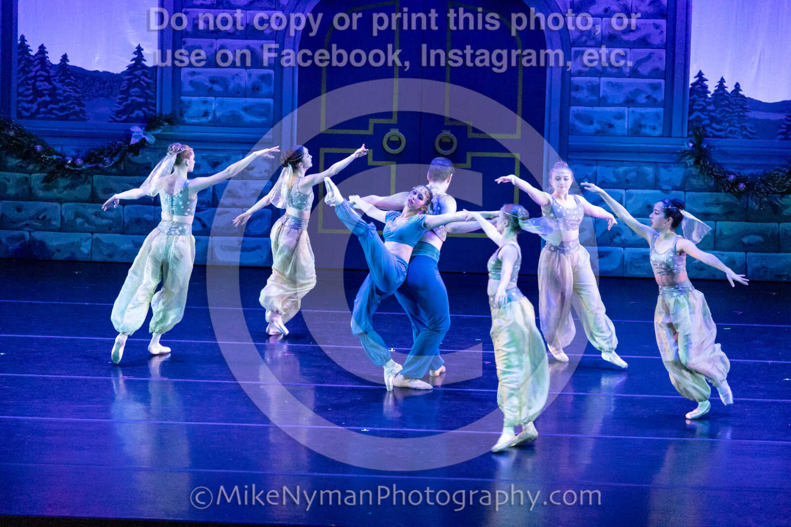 20251220192051-EQ7A1615