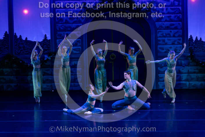 20251220192154-EQ7A1646