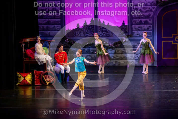 20251129205054-R62-132443