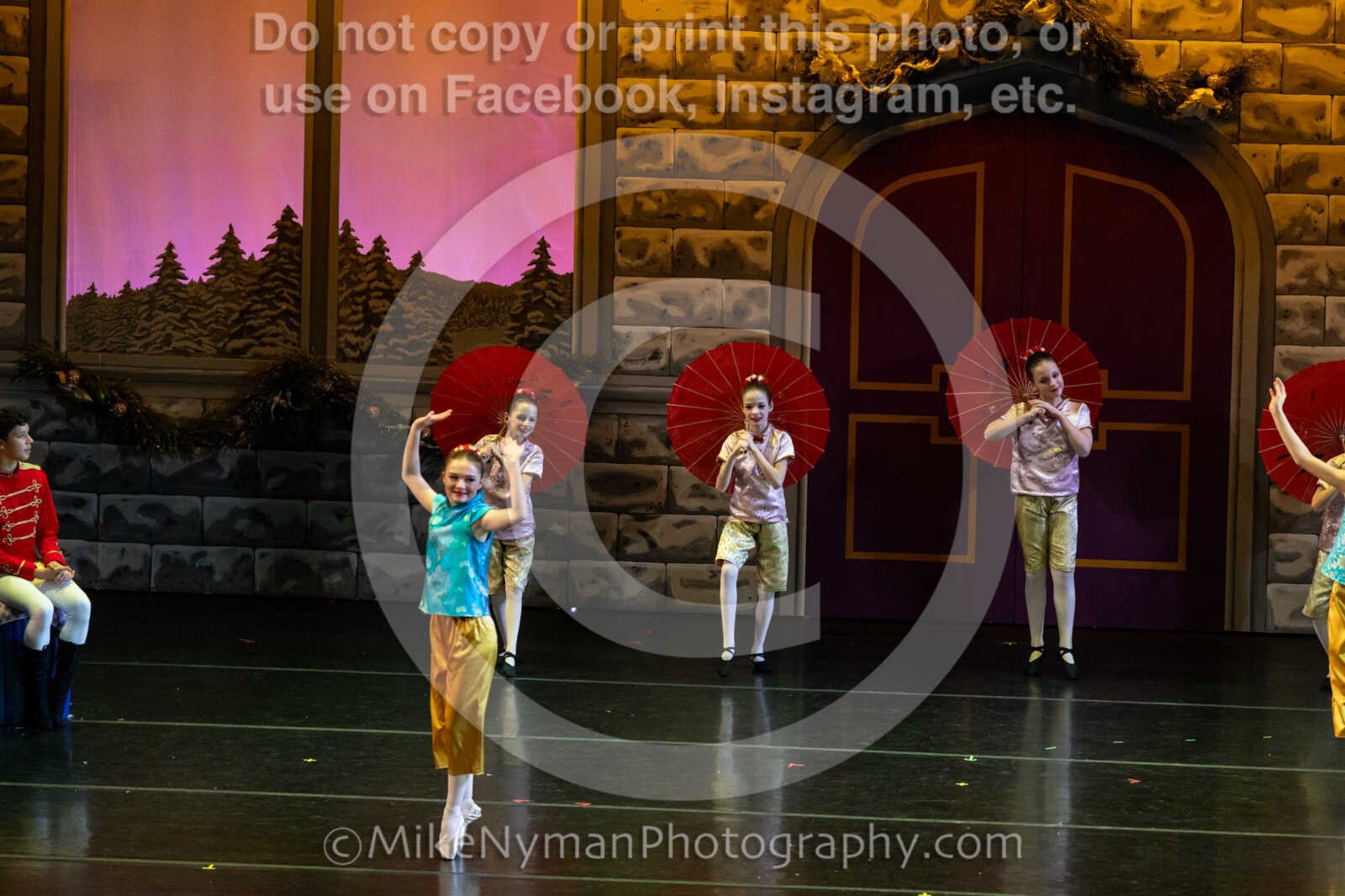 20251220192244-EQ7A1681