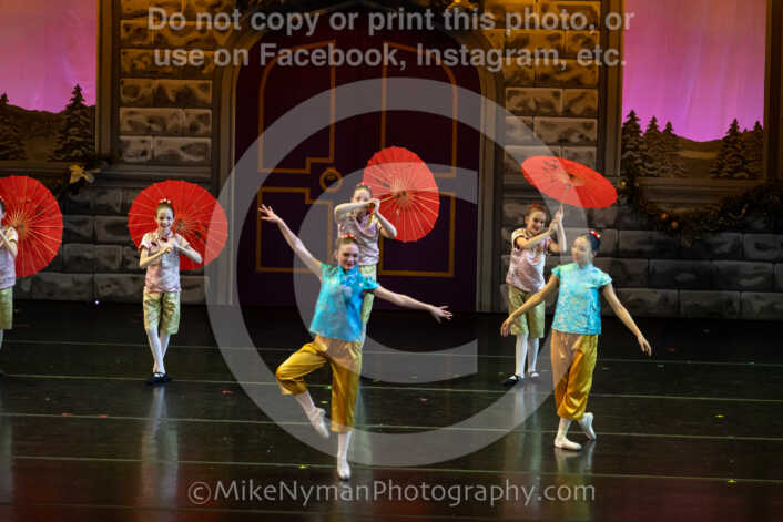 20251220192256-EQ7A1700