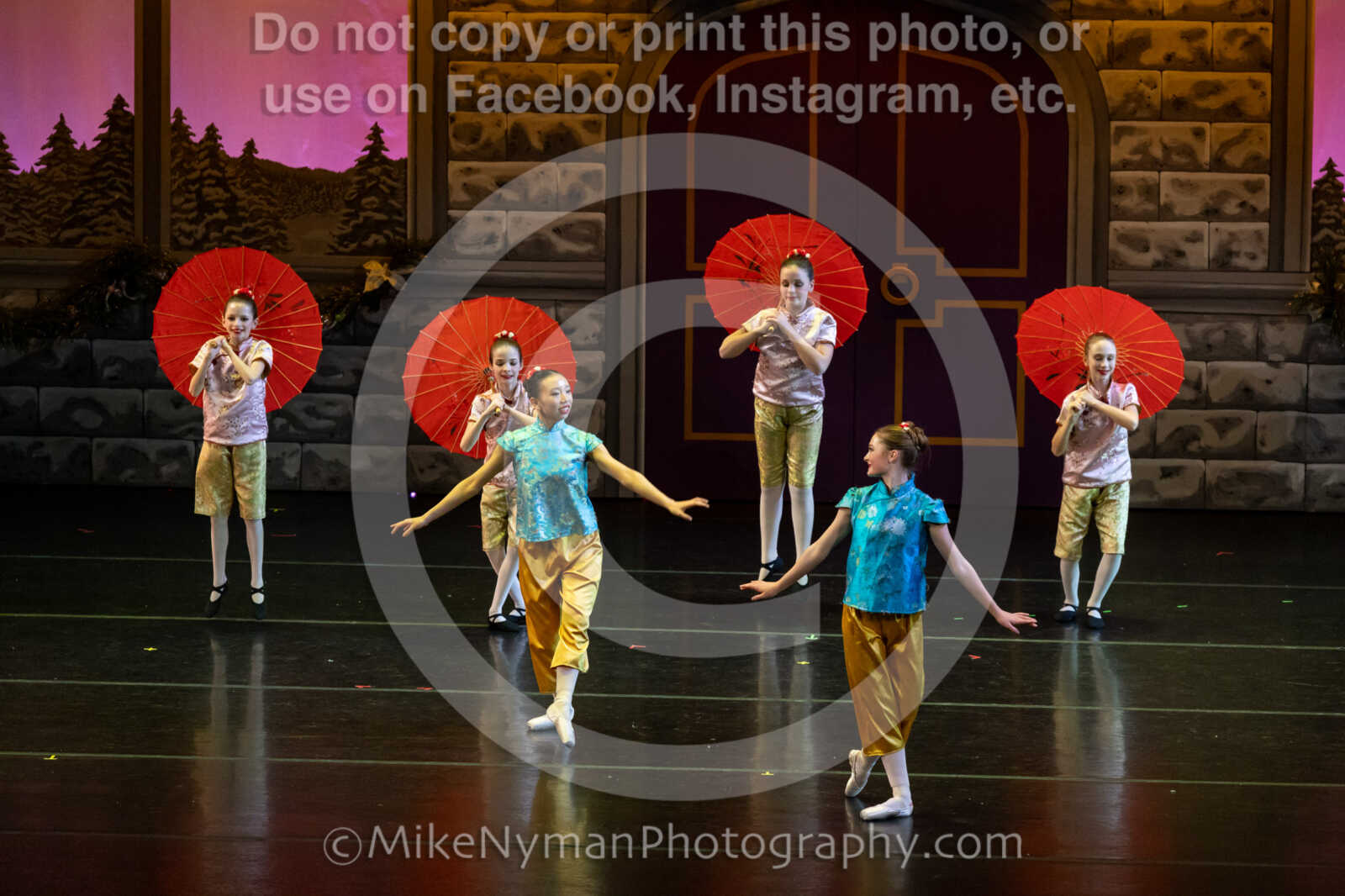 20251220192305-EQ7A1704