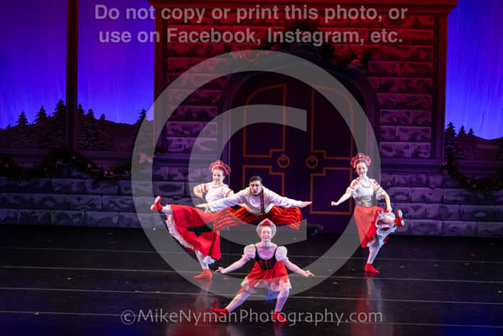 20251220192407-EQ7A1750