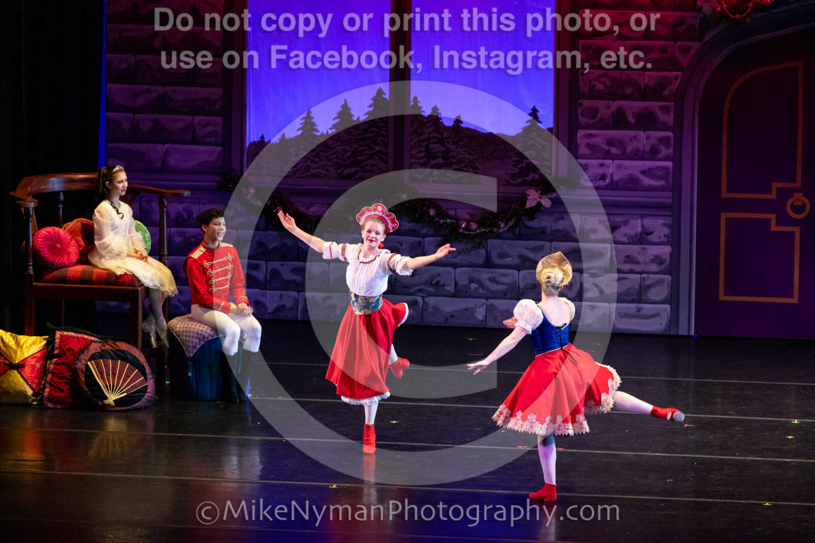 20251220192442-EQ7A1790