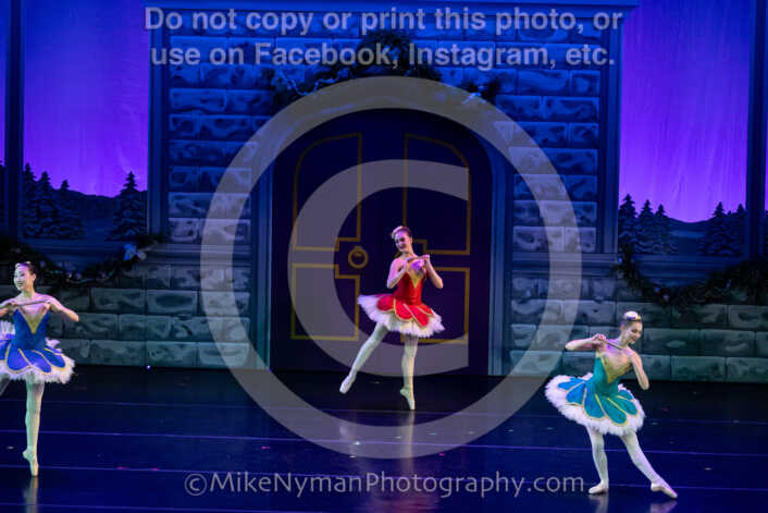 20251220192555-EQ7A1835