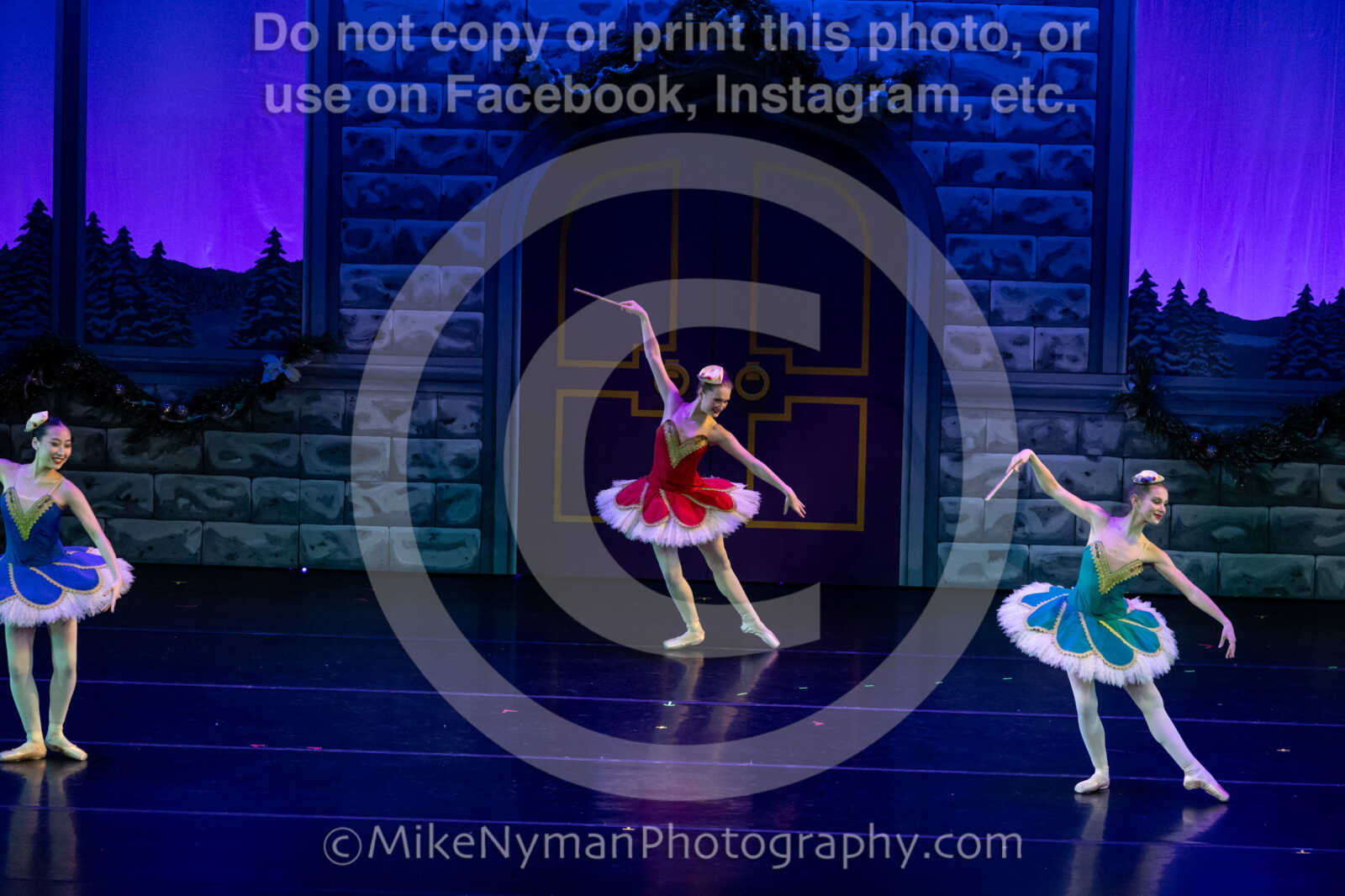 20251220192600-EQ7A1845