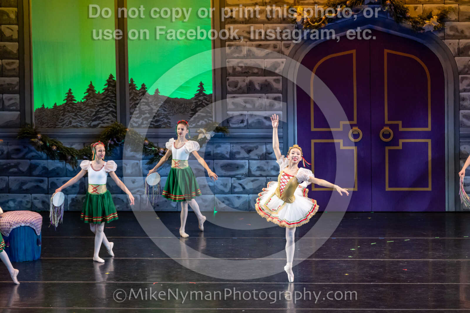 20251129143044-R3-592841