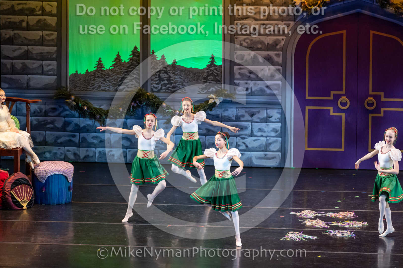 20251129143213-R3-592914