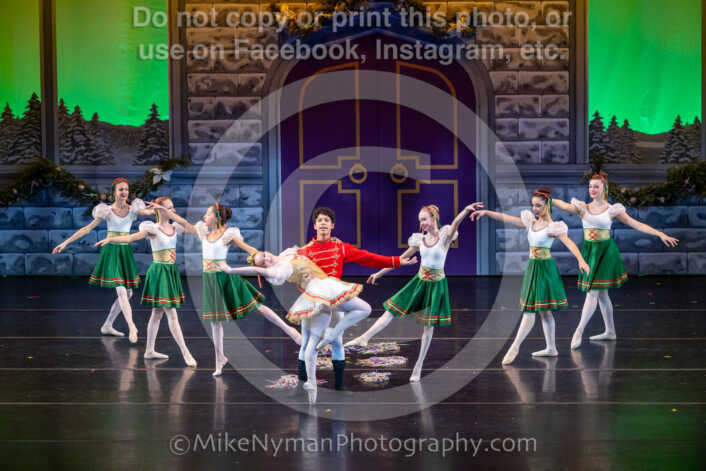 20251129202705-R62-131584