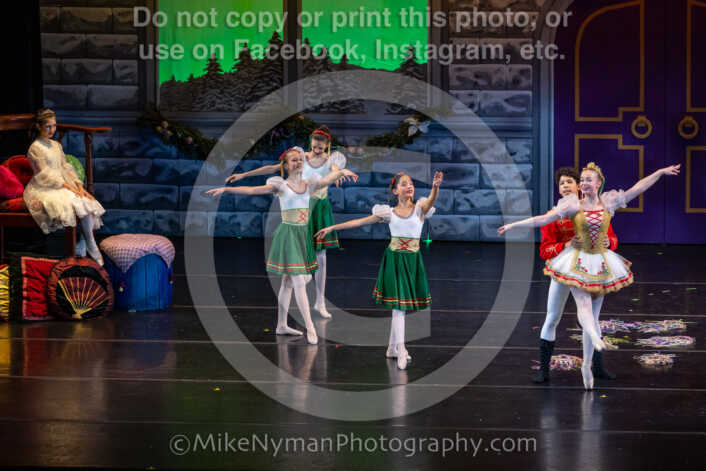 20251129202708-R62-131588