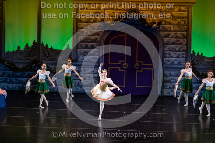 20251220192749-EQ7A1892