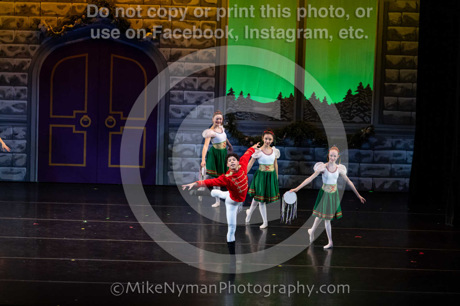 20251220192754-EQ7A1898