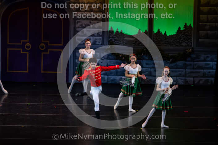 20251220192932-EQ7A2004