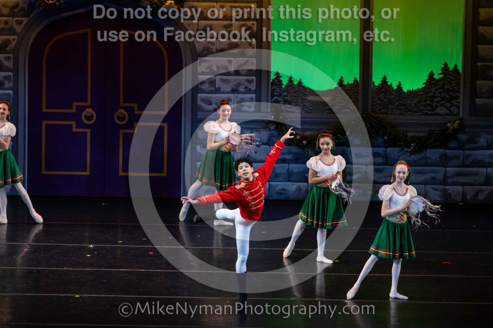 20251220192933-EQ7A2006