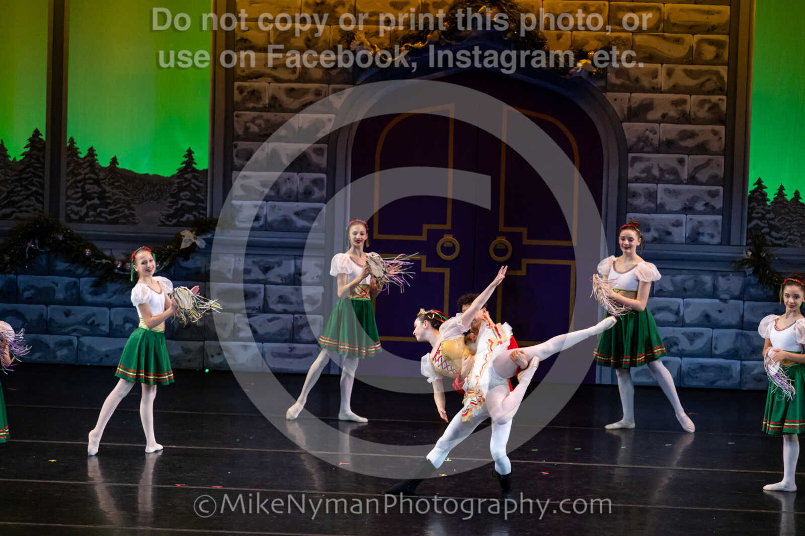 20251220192944-EQ7A2017