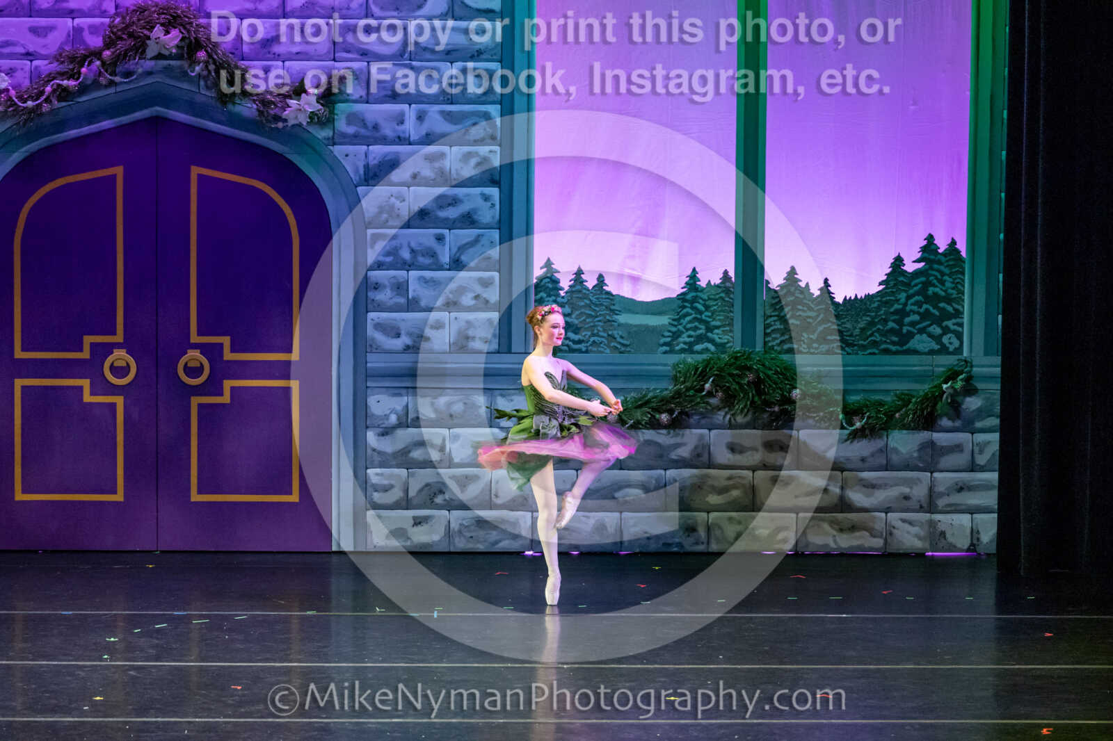 20251129203234-R62-131827