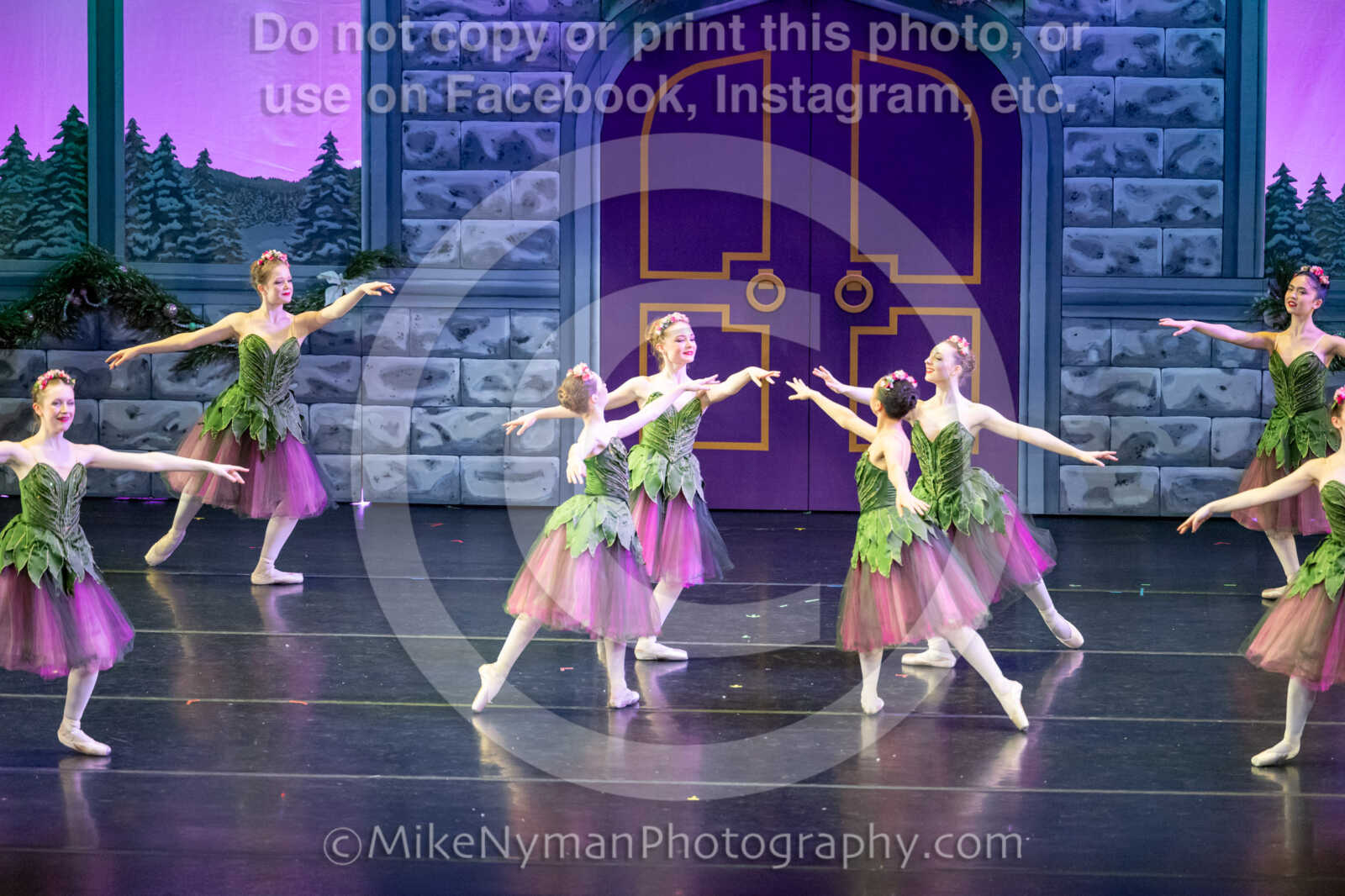 20251129203329-R62-131872