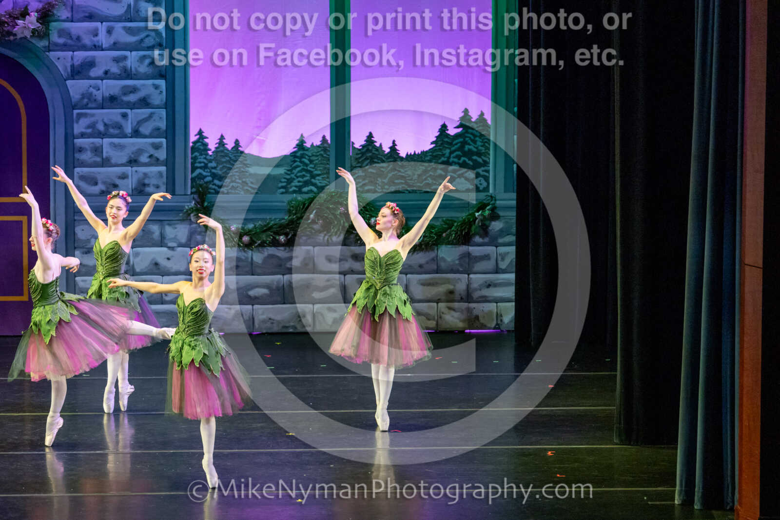 20251129203350-R62-131896