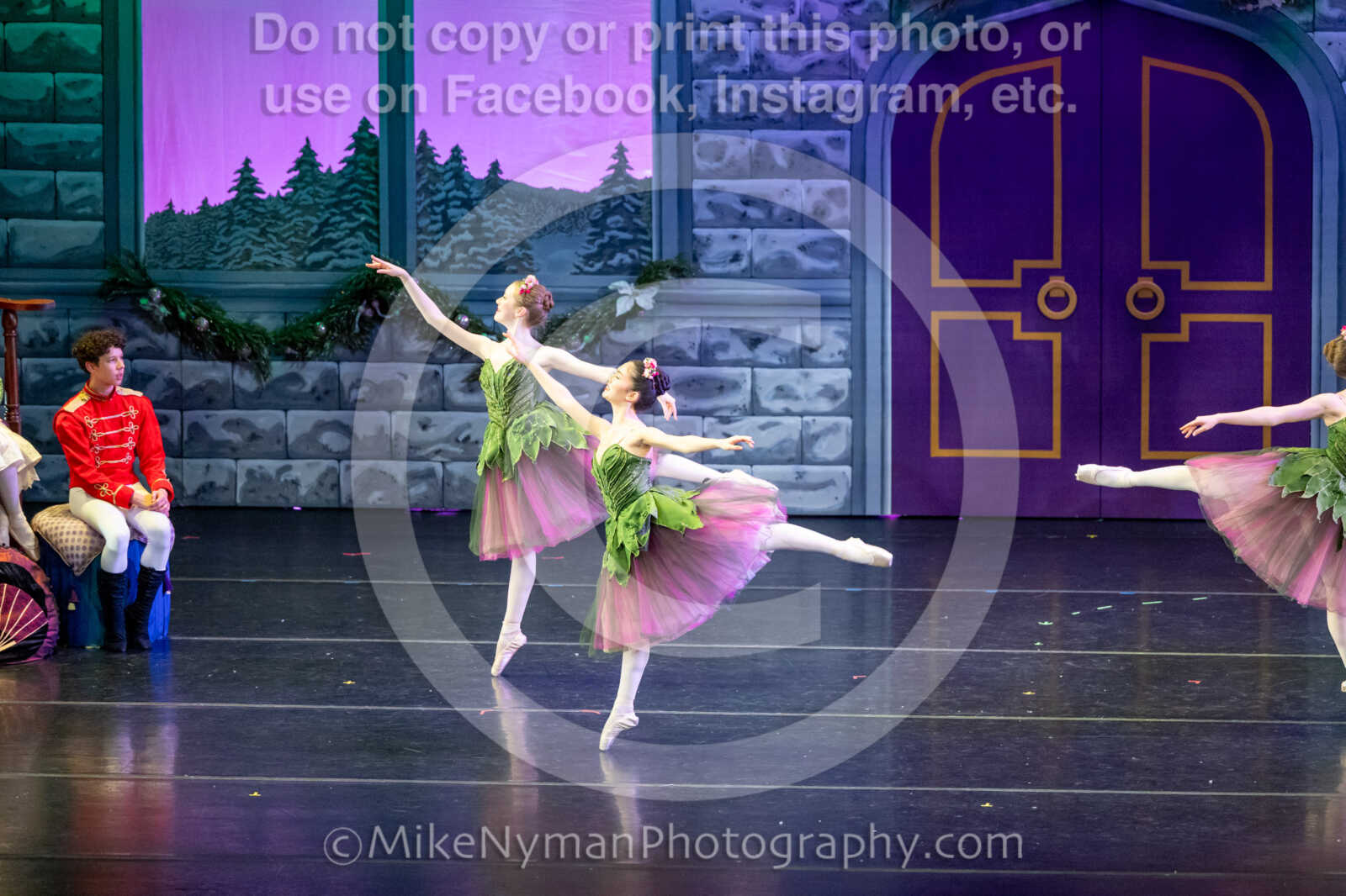 20251129203441-R62-131948