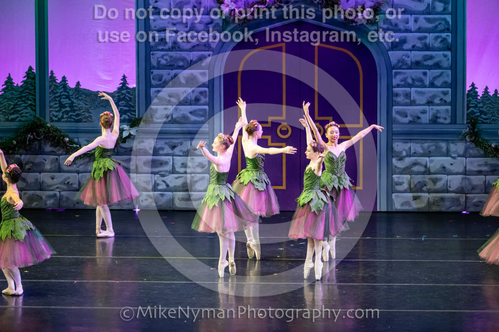 20251129203558-R62-131992