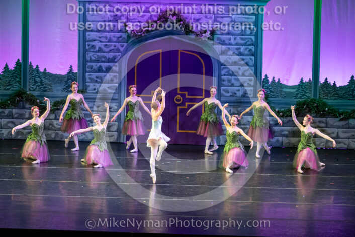 20251129203658-R62-132030