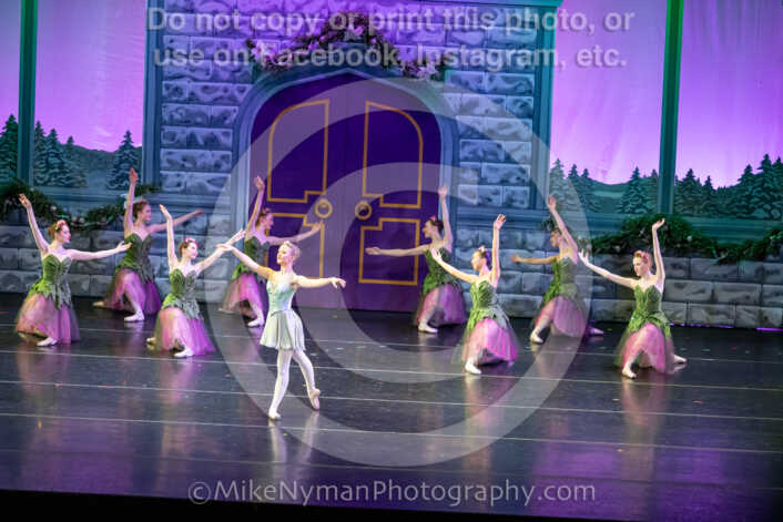 20251129203703-R62-132037