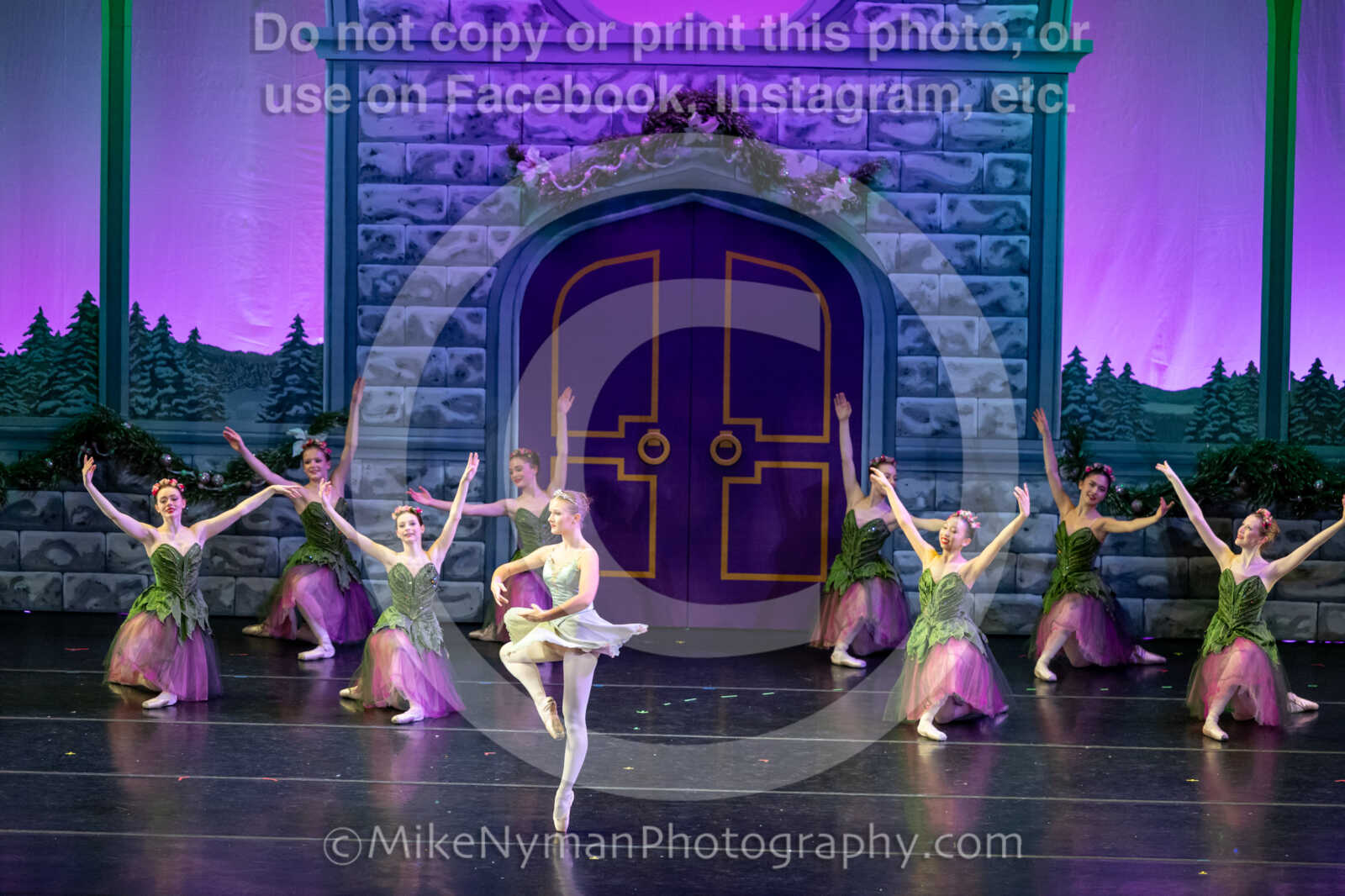 20251129203705-R62-132039