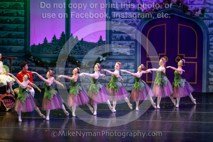 20251129203722-R62-132049