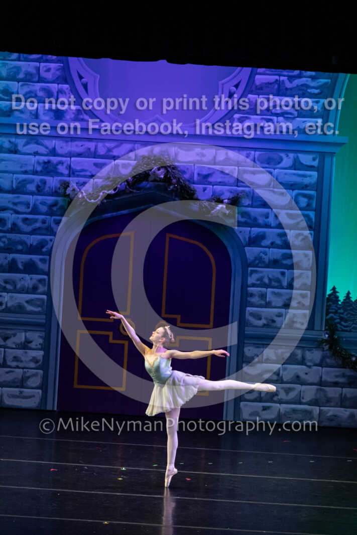 20251220193337-EQ7A2185