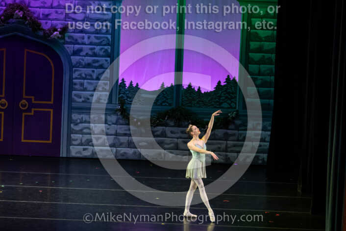 20251220193716-EQ7A2308