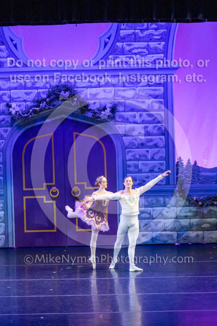 20251129203900-R62-132081