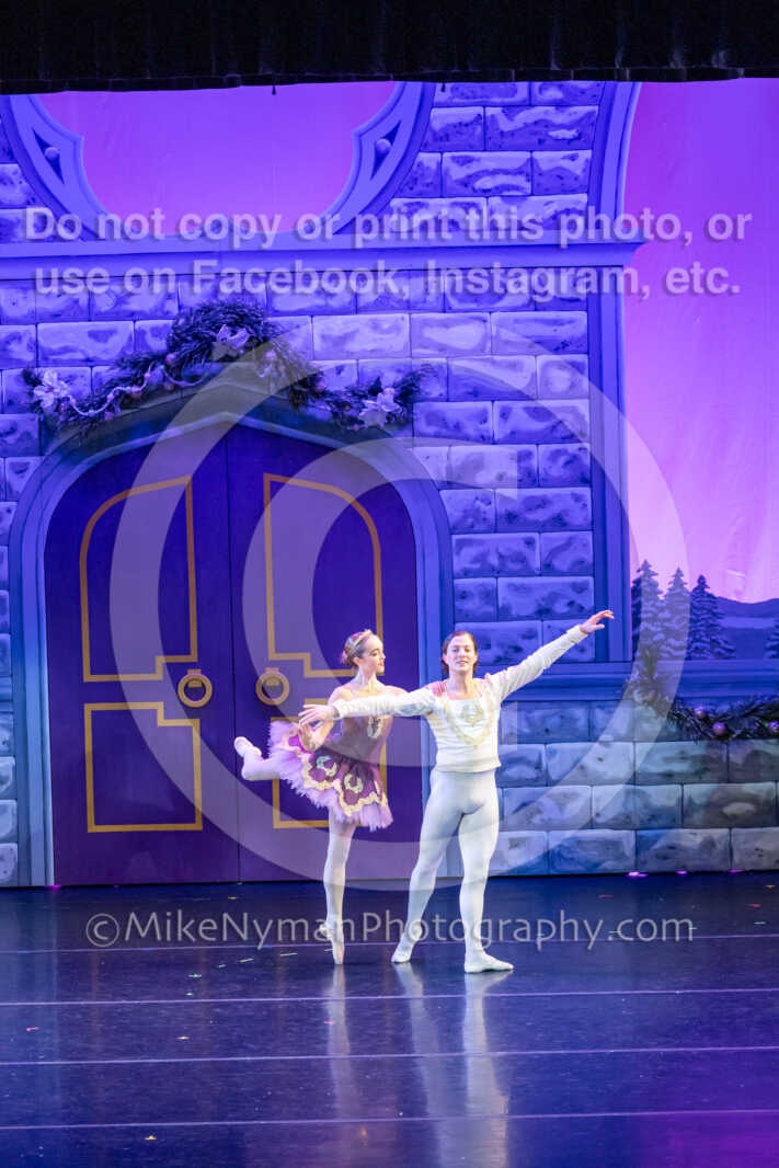 20251129203900-R62-132081