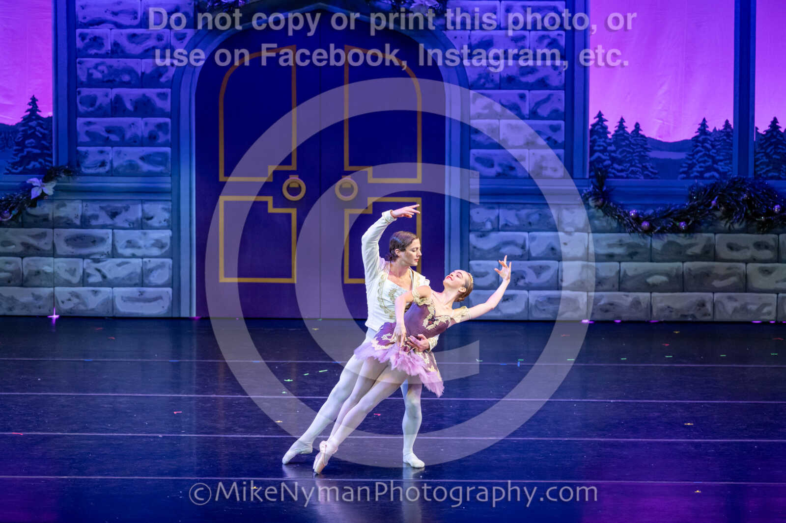 20251129204307-R62-132261