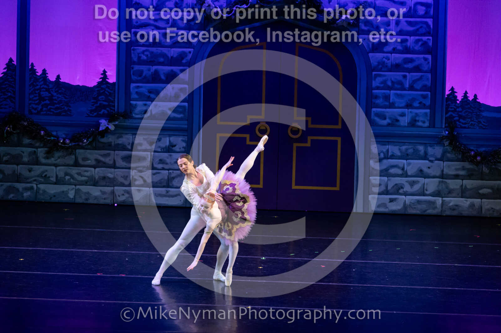 20251220194204-EQ7A2413