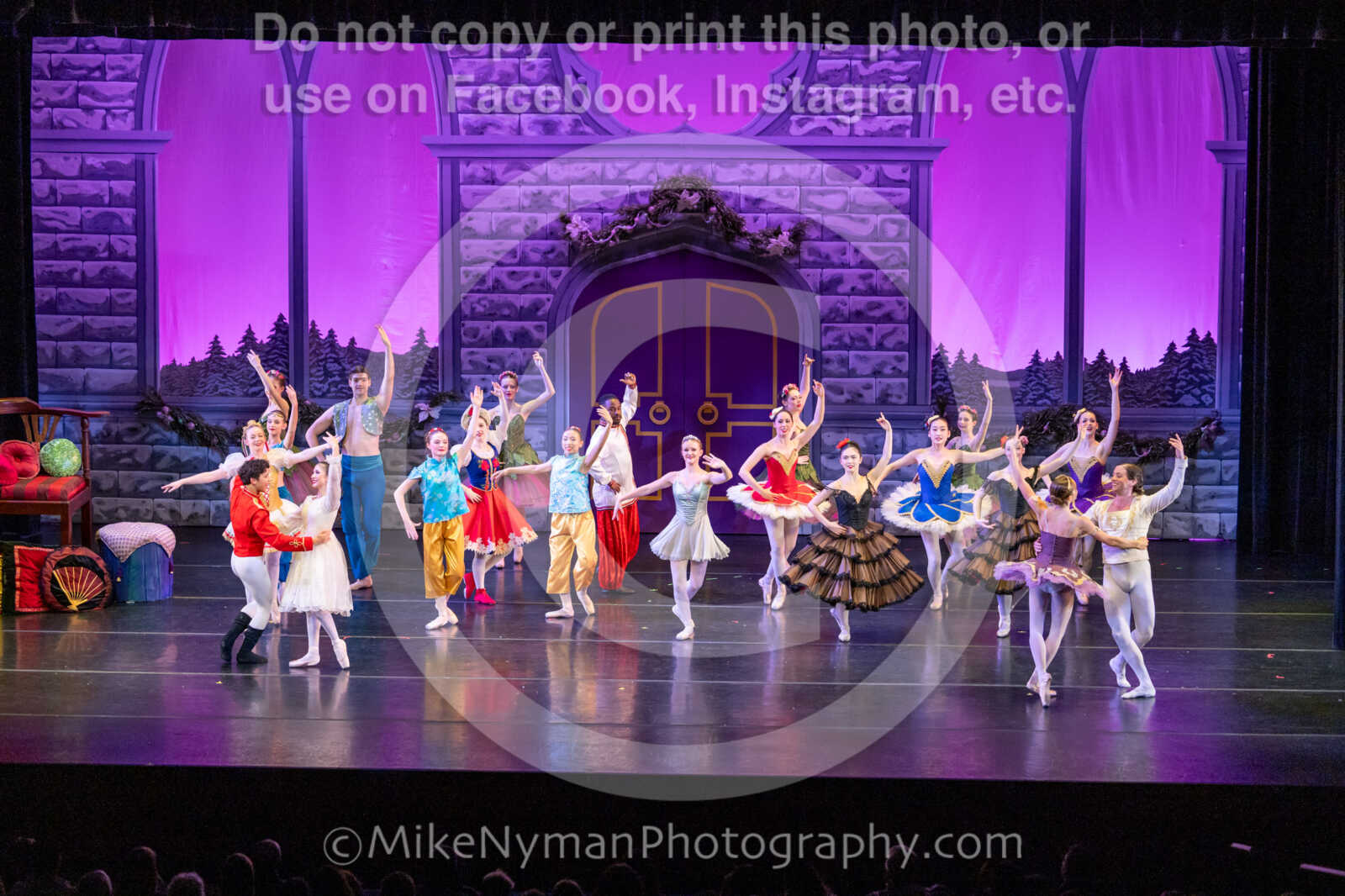 20251129205209-R62-132492