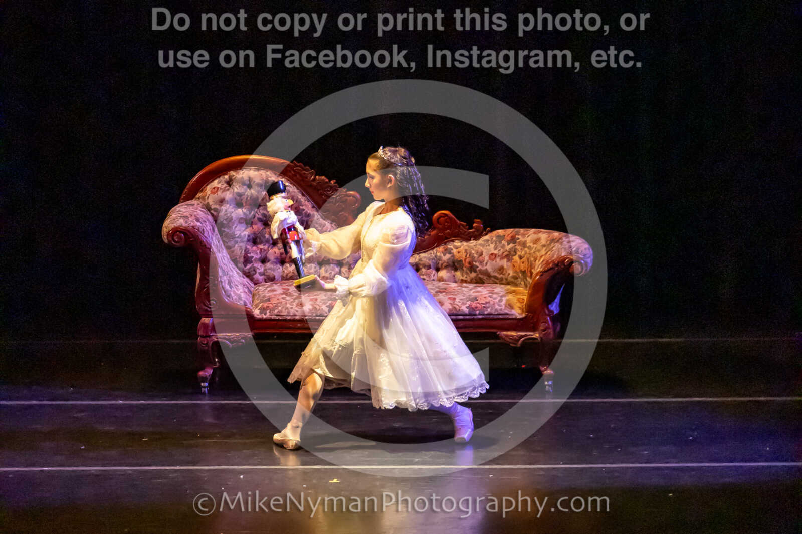 20251129205349-R62-132562