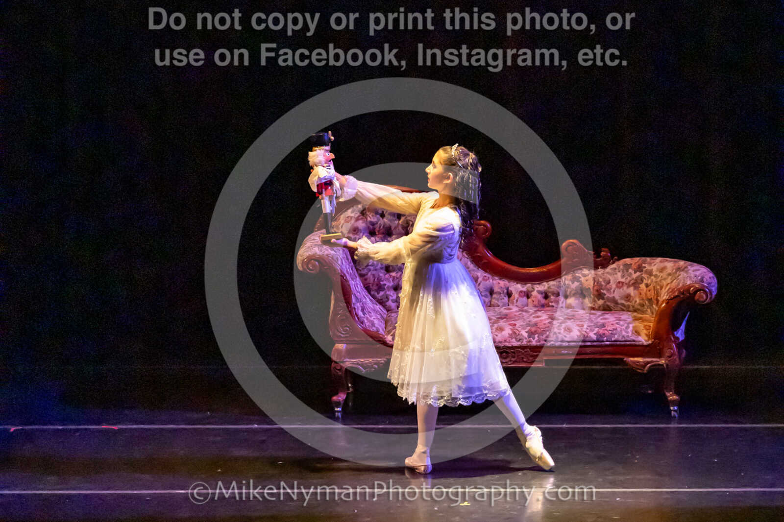 20251129205350-R62-132563