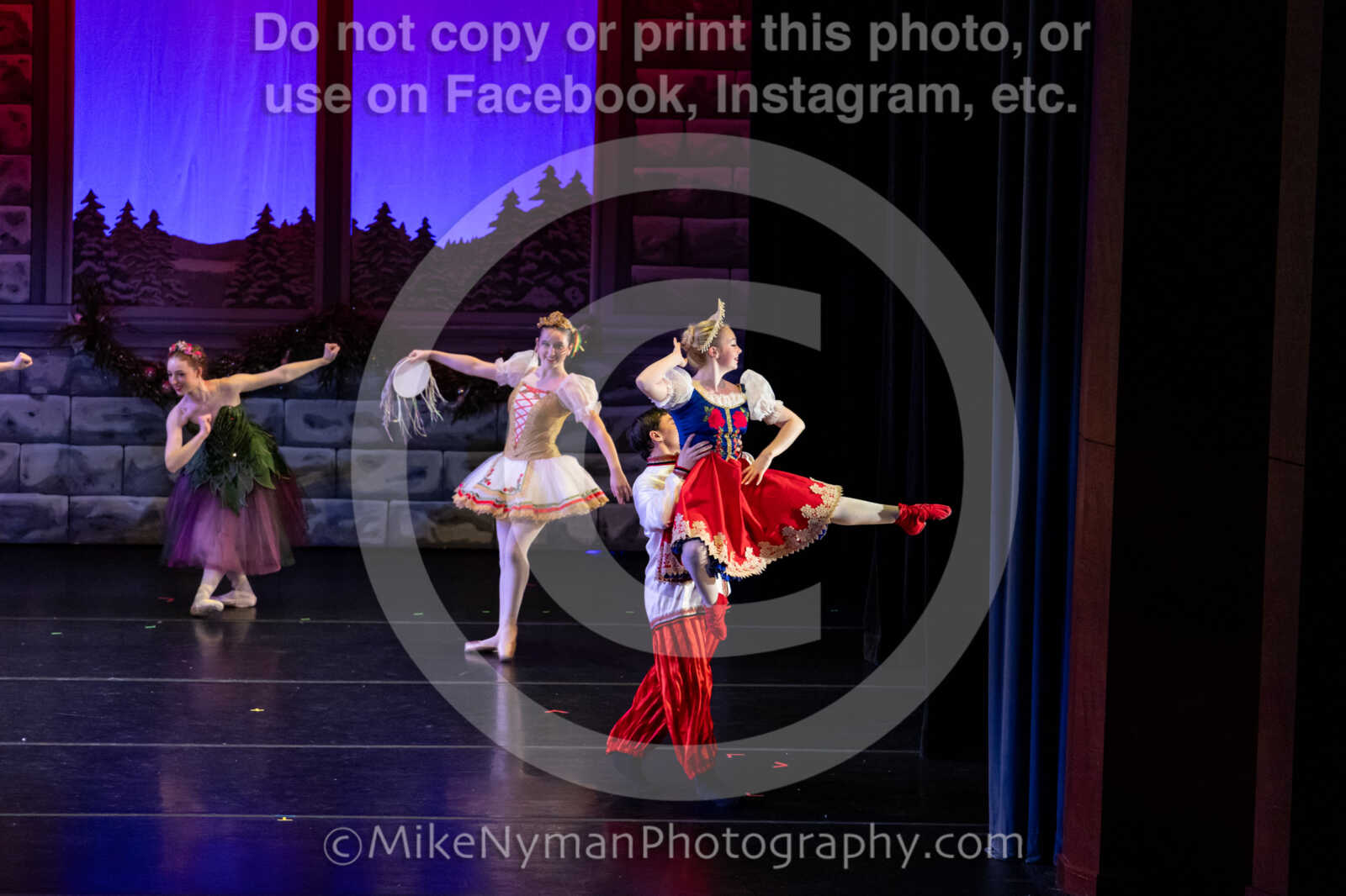 20251220195200-EQ7A2677