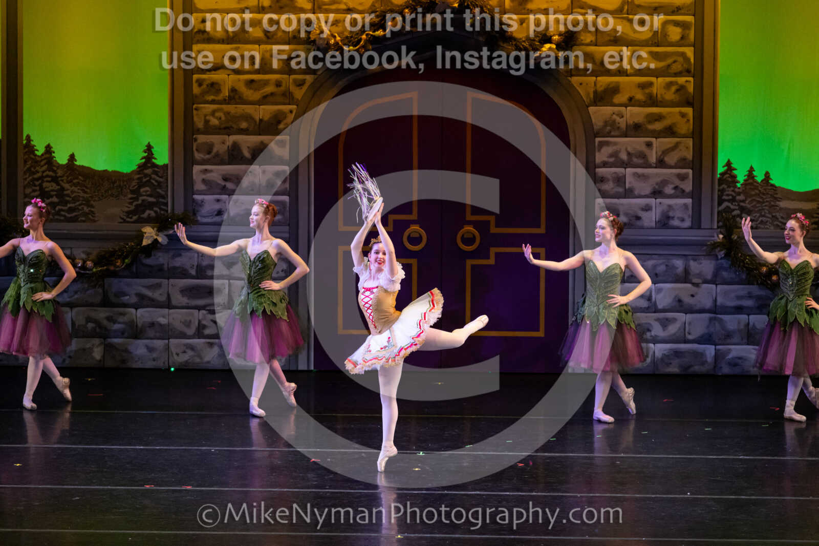 20251220195205-EQ7A2681