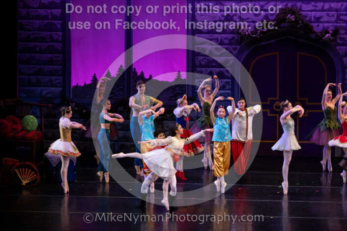 20251220195418-EQ7A2776